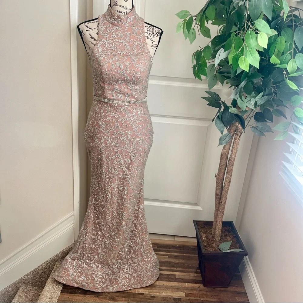 Portia & Scarlett Embellished High-Neck Halter Mermaid Gown Pink Silver Sz S - Picture 2 of 16